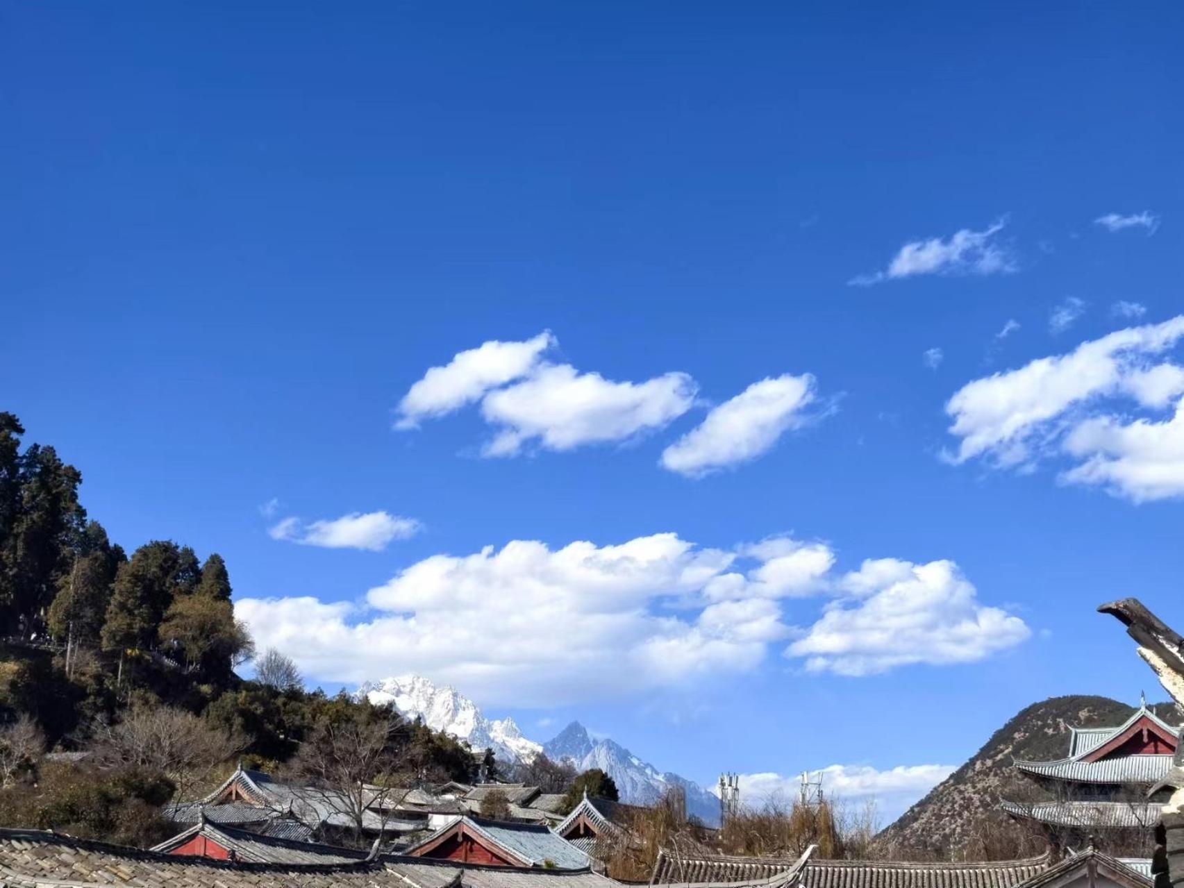 Lijiang Old Town Meiliju View Inn Екстериор снимка