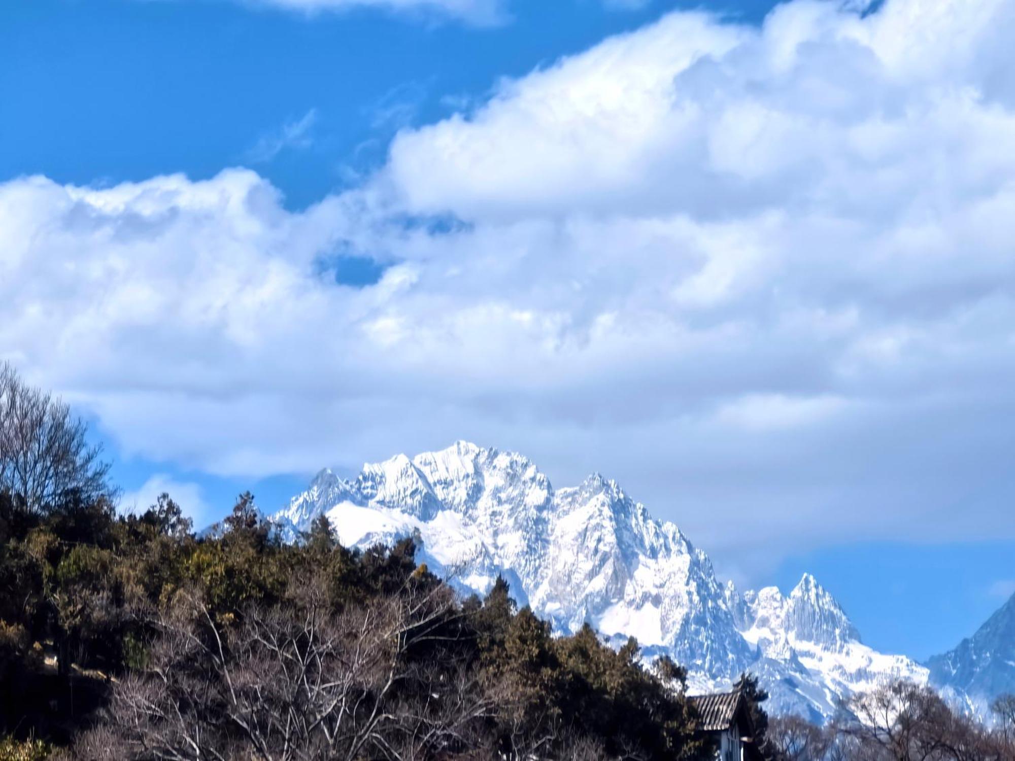 Lijiang Old Town Meiliju View Inn Екстериор снимка