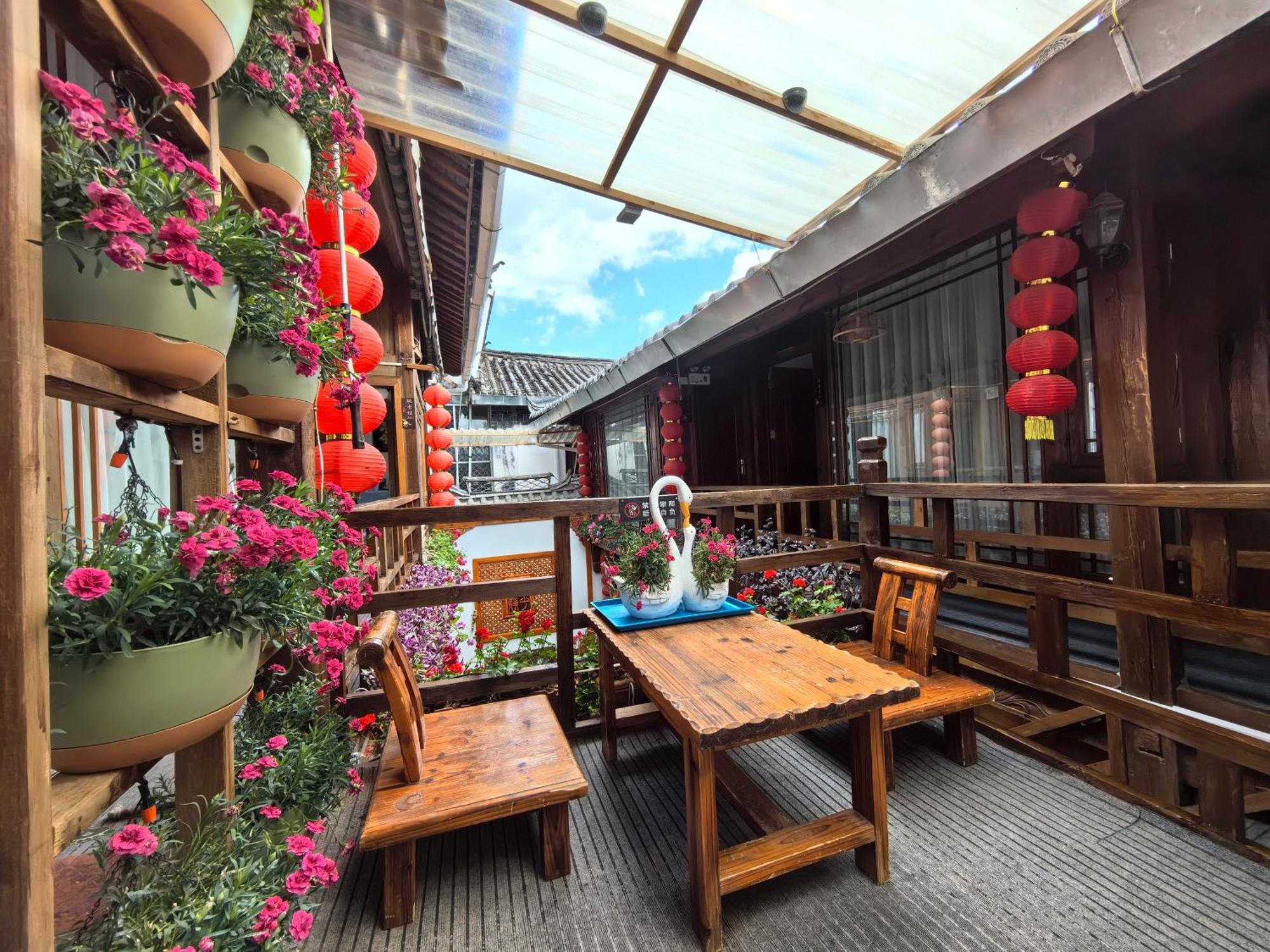 Lijiang Old Town Meiliju View Inn Екстериор снимка