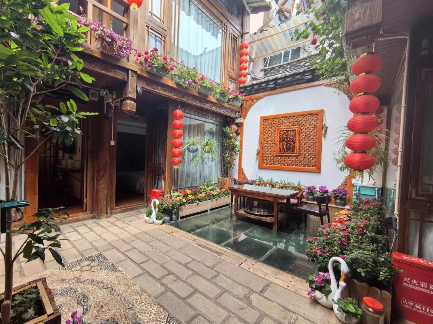 Lijiang Old Town Meiliju View Inn Екстериор снимка