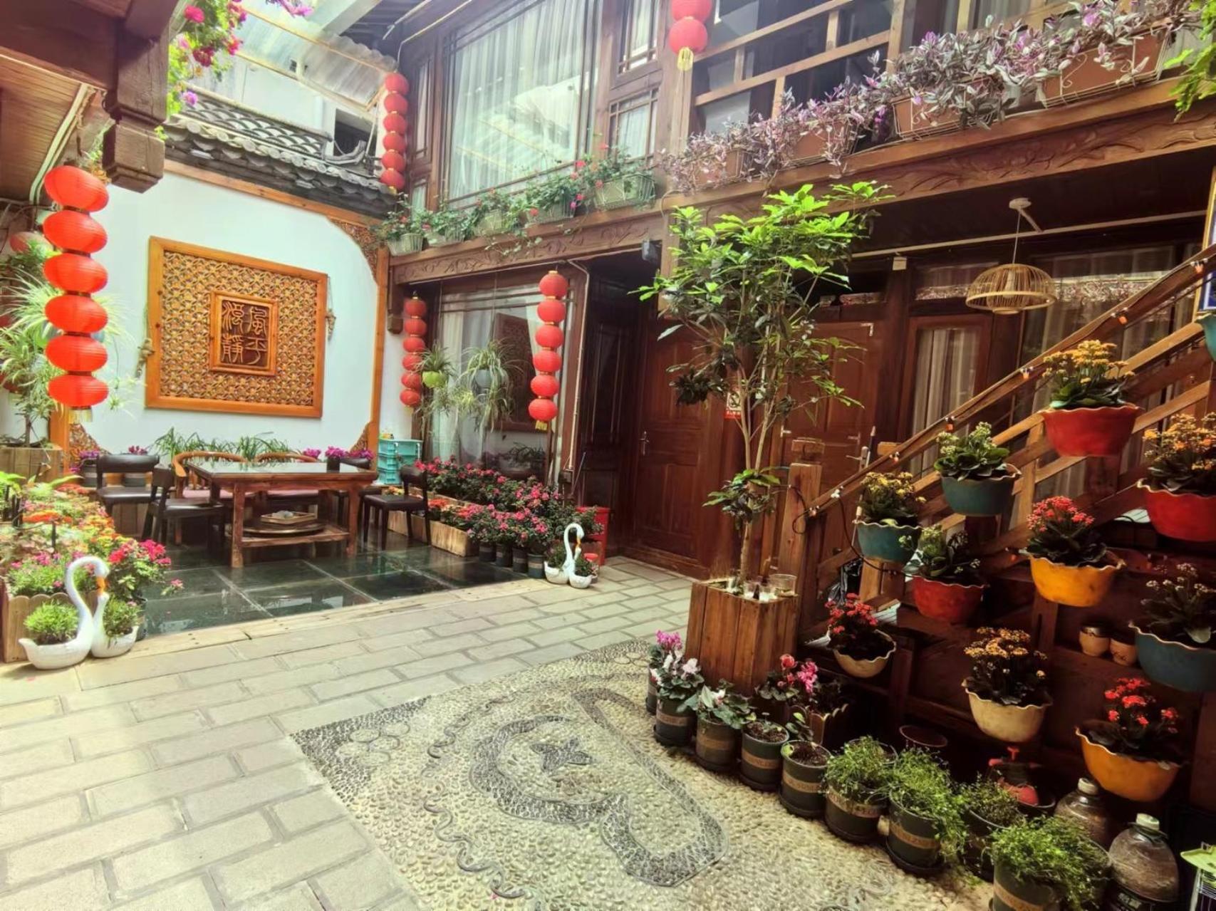 Lijiang Old Town Meiliju View Inn Екстериор снимка