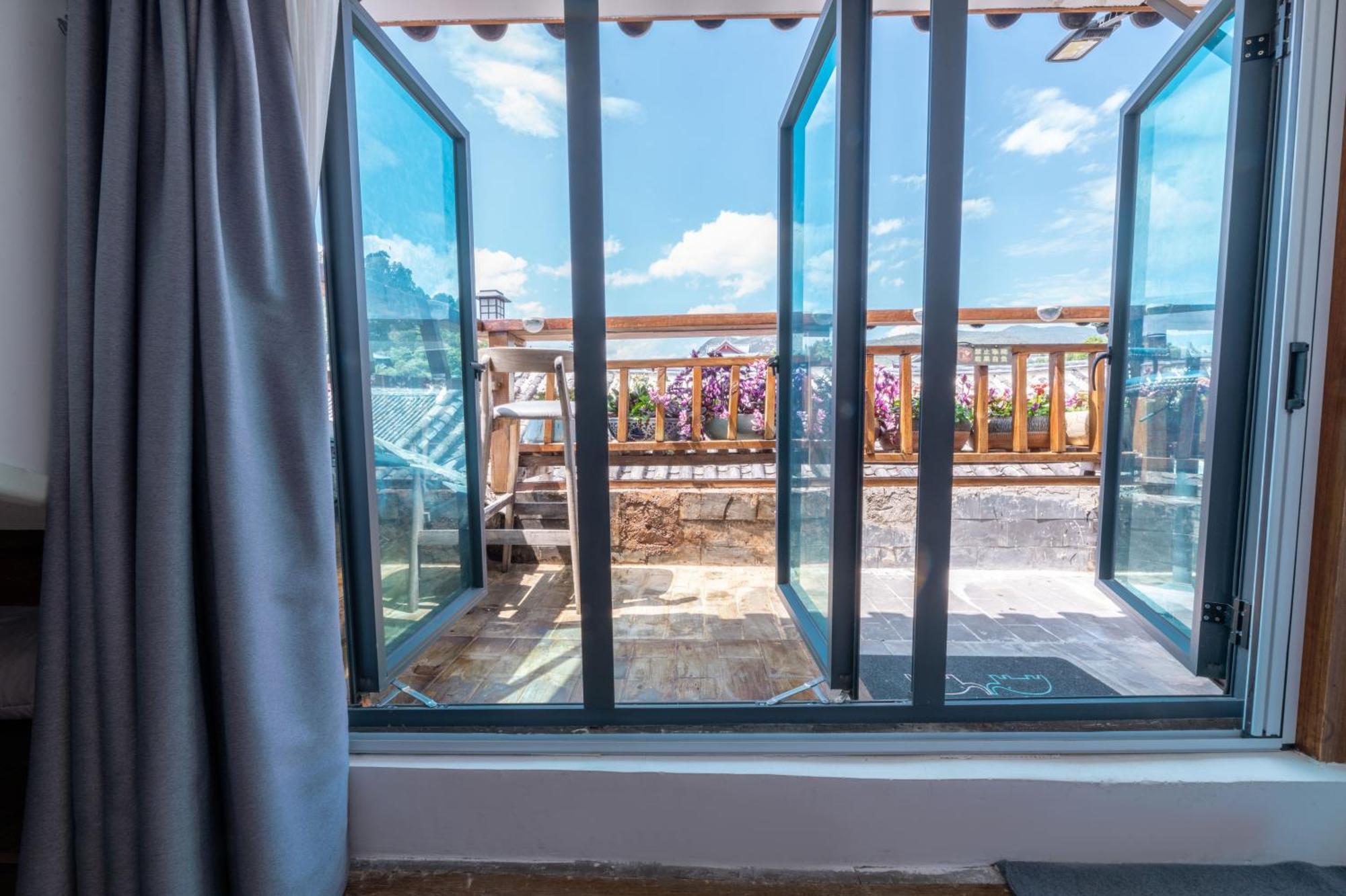 Lijiang Old Town Meiliju View Inn Екстериор снимка